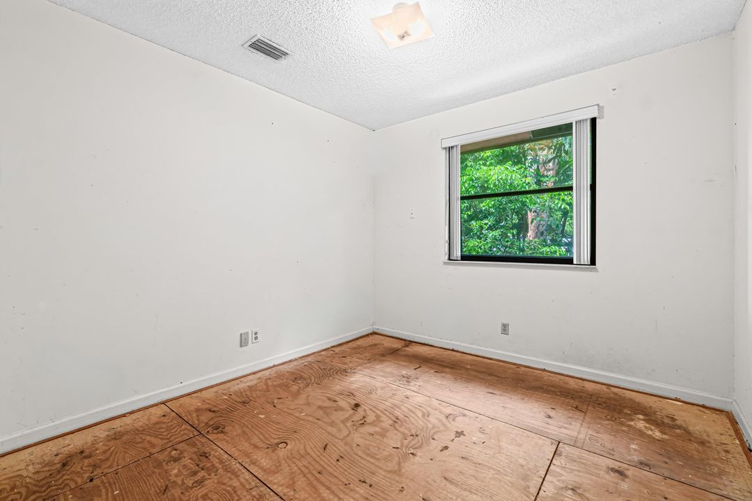 Active With Contract: $1,250,000 (4 beds, 2 baths, 2497 Square Feet)