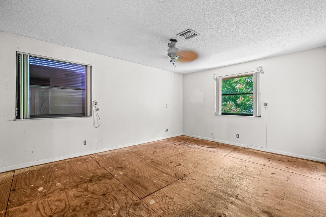 Active With Contract: $1,250,000 (4 beds, 2 baths, 2497 Square Feet)