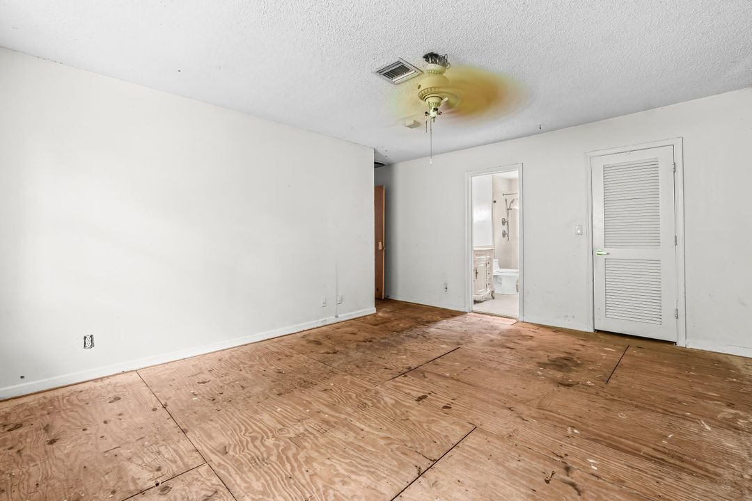 Active With Contract: $1,250,000 (4 beds, 2 baths, 2497 Square Feet)