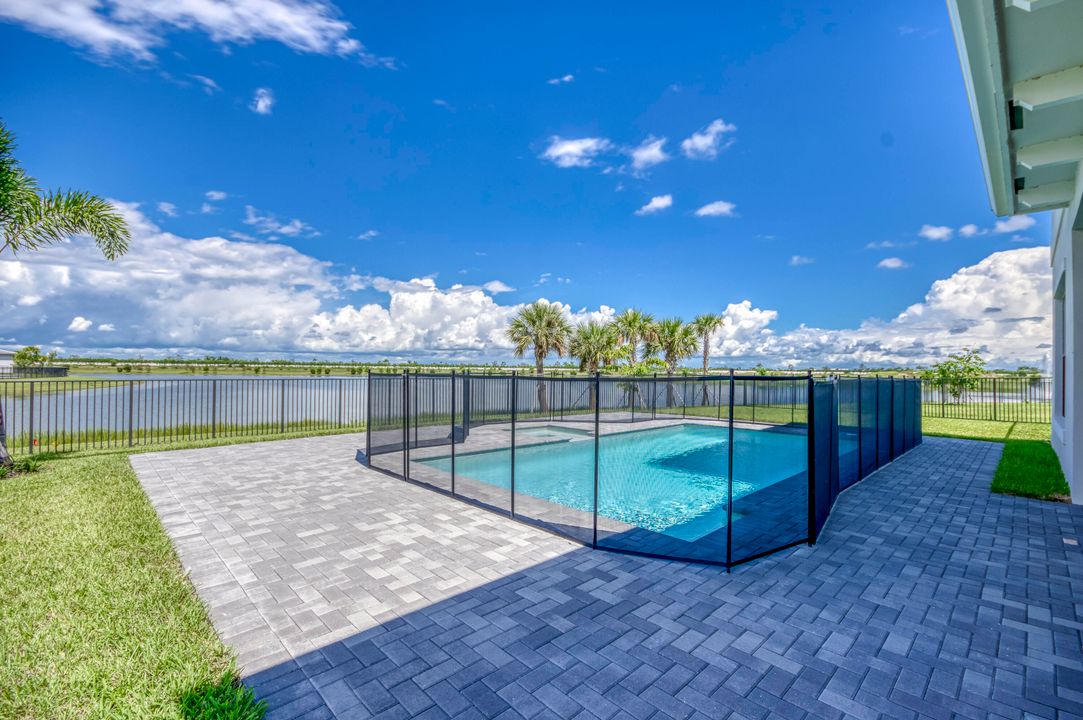 В аренду: $10,000 (4 спален, 5 ванн, 3656 Квадратных фут)