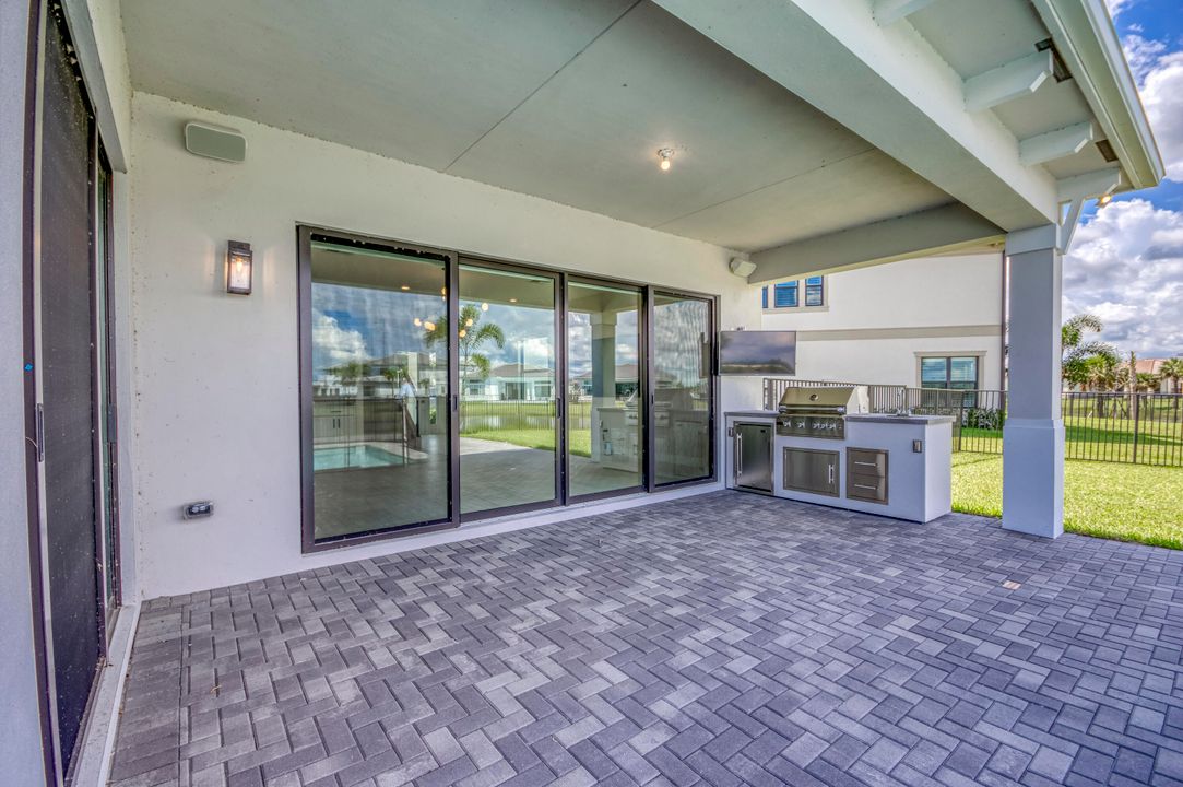 В аренду: $10,000 (4 спален, 5 ванн, 3656 Квадратных фут)