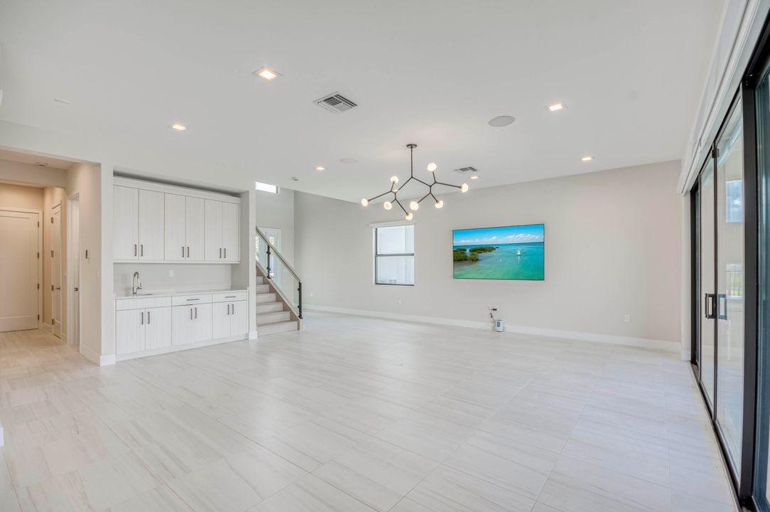 В аренду: $10,000 (4 спален, 5 ванн, 3656 Квадратных фут)