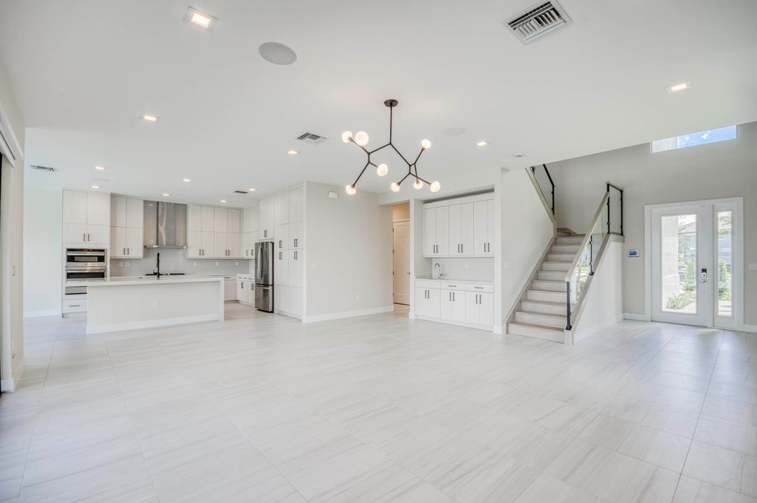 В аренду: $10,000 (4 спален, 5 ванн, 3656 Квадратных фут)