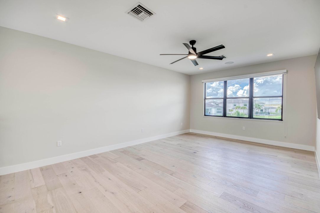 В аренду: $10,000 (4 спален, 5 ванн, 3656 Квадратных фут)