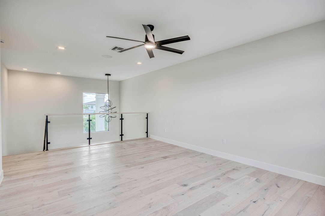 В аренду: $10,000 (4 спален, 5 ванн, 3656 Квадратных фут)