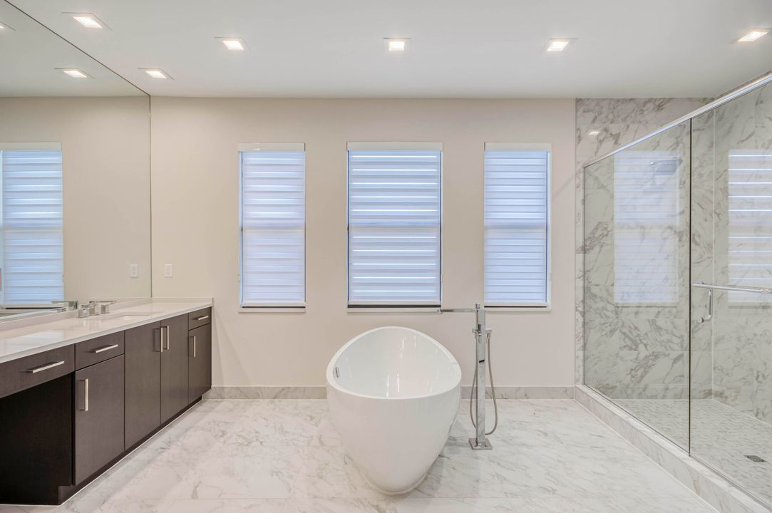 В аренду: $10,000 (4 спален, 5 ванн, 3656 Квадратных фут)