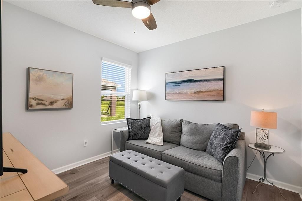 Activo con contrato: $379,900 (3 camas, 2 baños, 1736 Pies cuadrados)