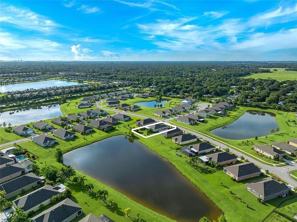 Activo con contrato: $379,900 (3 camas, 2 baños, 1736 Pies cuadrados)