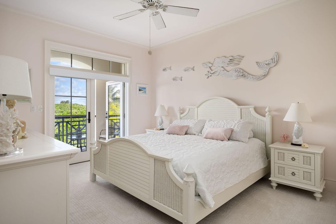 Active With Contract: $2,300,000 (3 beds, 3 baths, 2252 Square Feet)