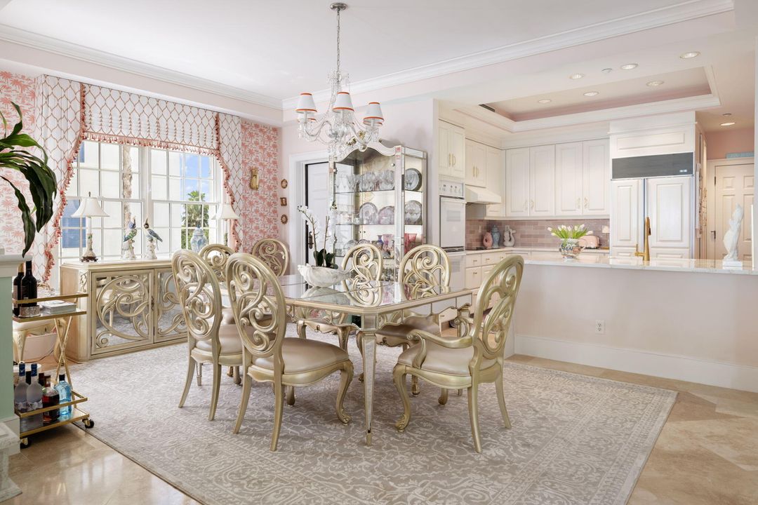 Active With Contract: $2,300,000 (3 beds, 3 baths, 2252 Square Feet)