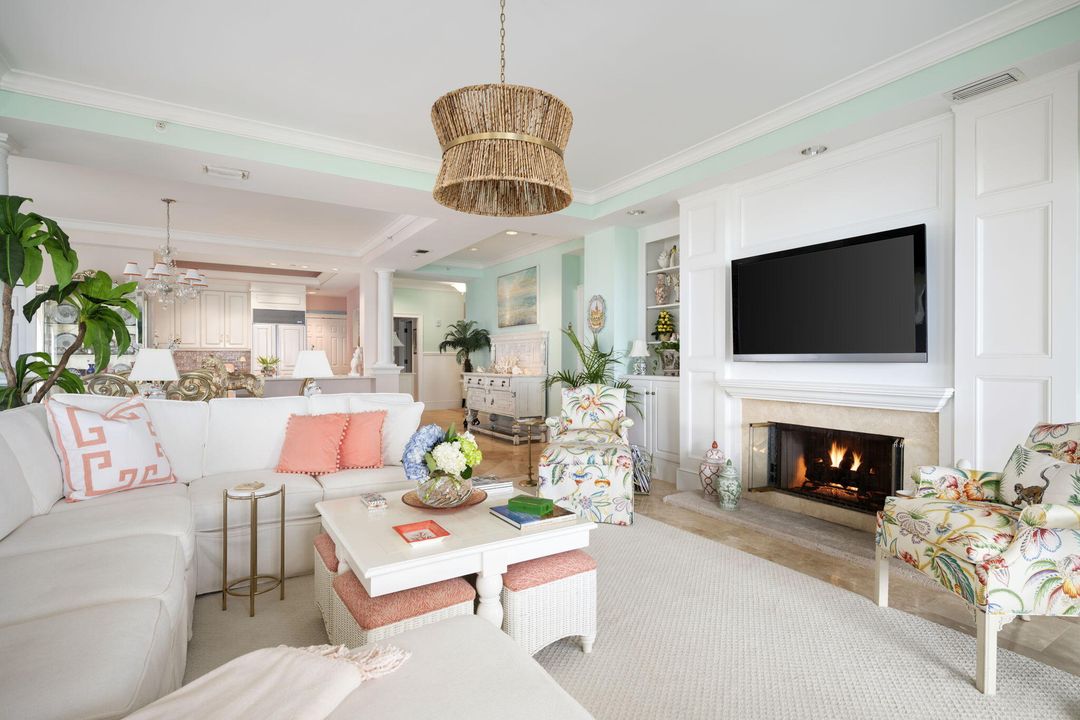 Active With Contract: $2,300,000 (3 beds, 3 baths, 2252 Square Feet)