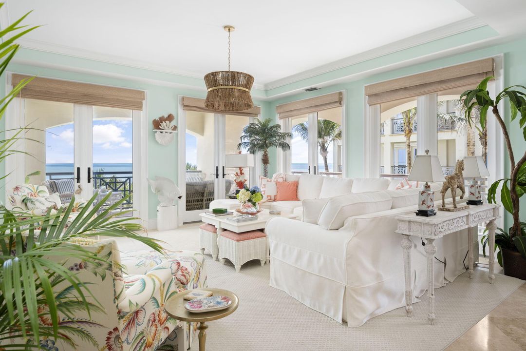 Active With Contract: $2,300,000 (3 beds, 3 baths, 2252 Square Feet)