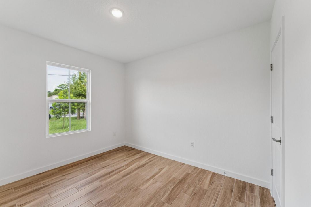 Active With Contract: $519,995 (4 beds, 3 baths, 2094 Square Feet)