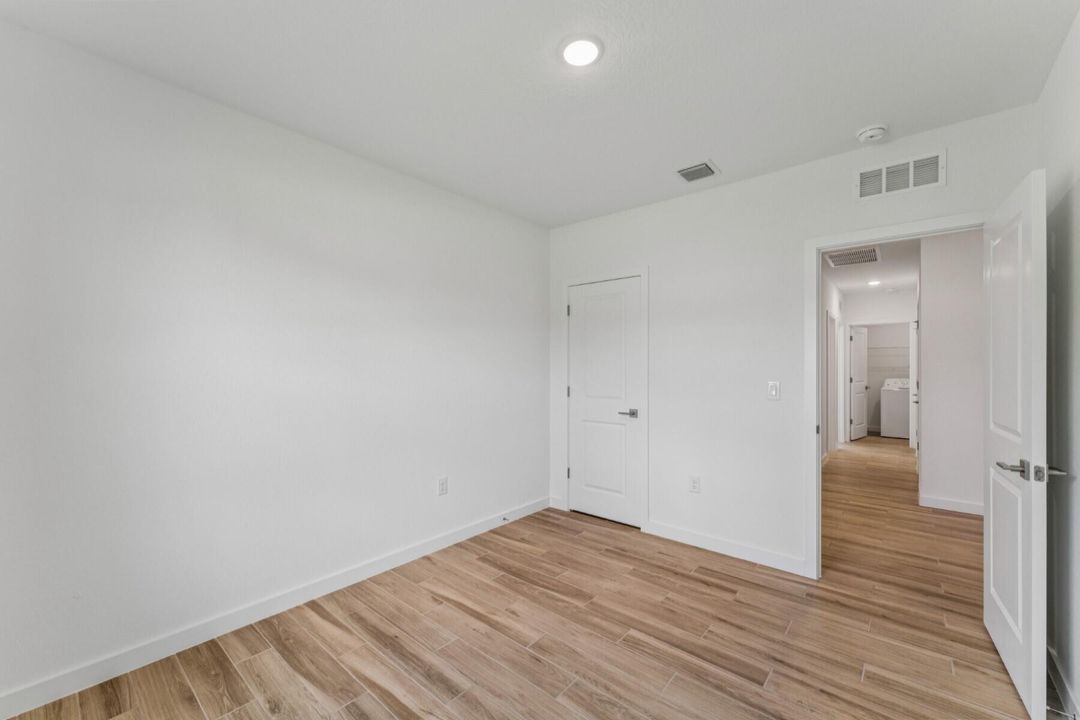 Active With Contract: $519,995 (4 beds, 3 baths, 2094 Square Feet)