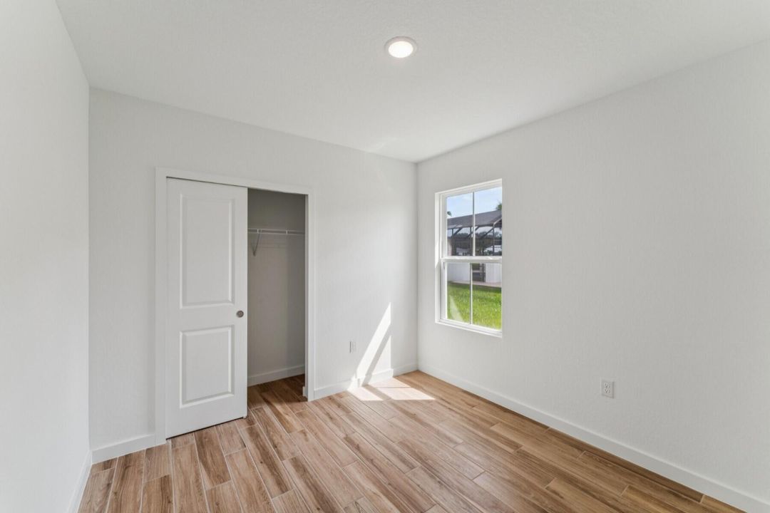 Active With Contract: $519,995 (4 beds, 3 baths, 2094 Square Feet)