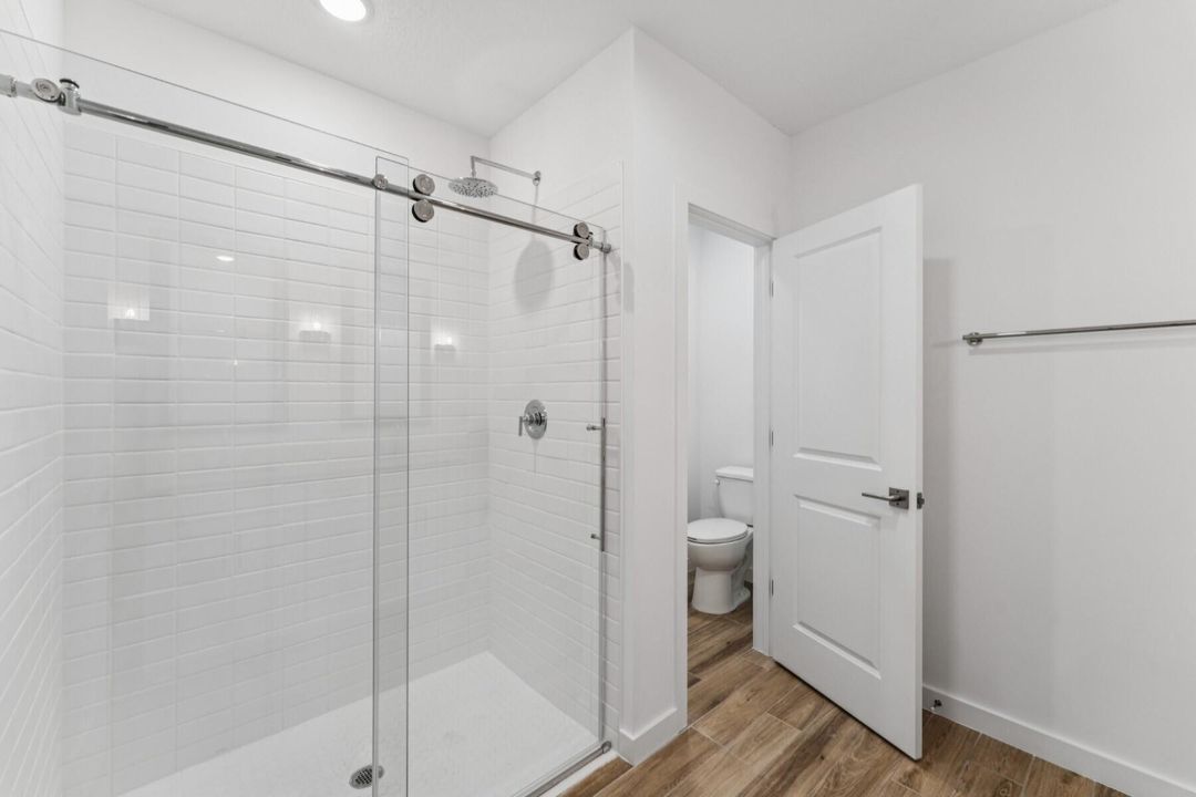 Active With Contract: $519,995 (4 beds, 3 baths, 2094 Square Feet)