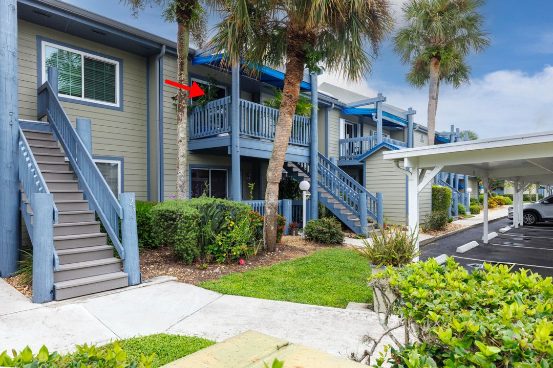 待售: $215,000 (2 贝兹, 1 浴室, 826 平方英尺)