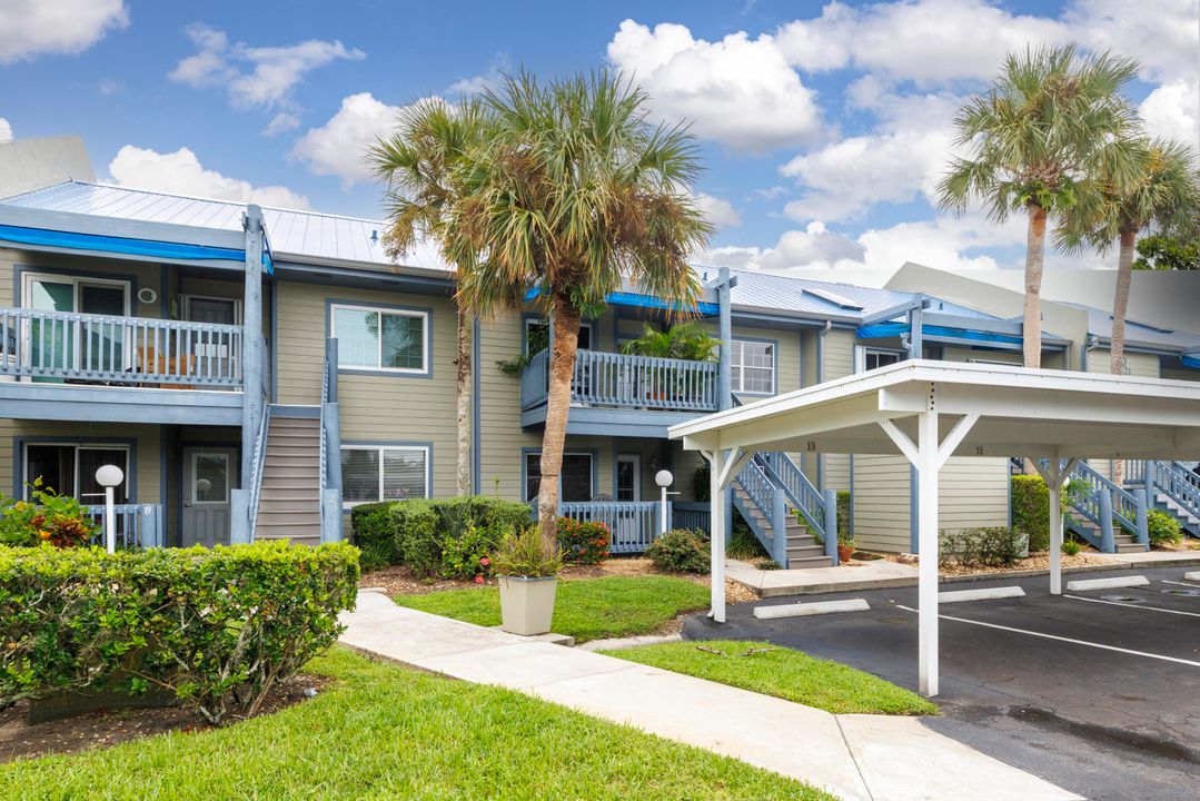 待售: $215,000 (2 贝兹, 1 浴室, 826 平方英尺)