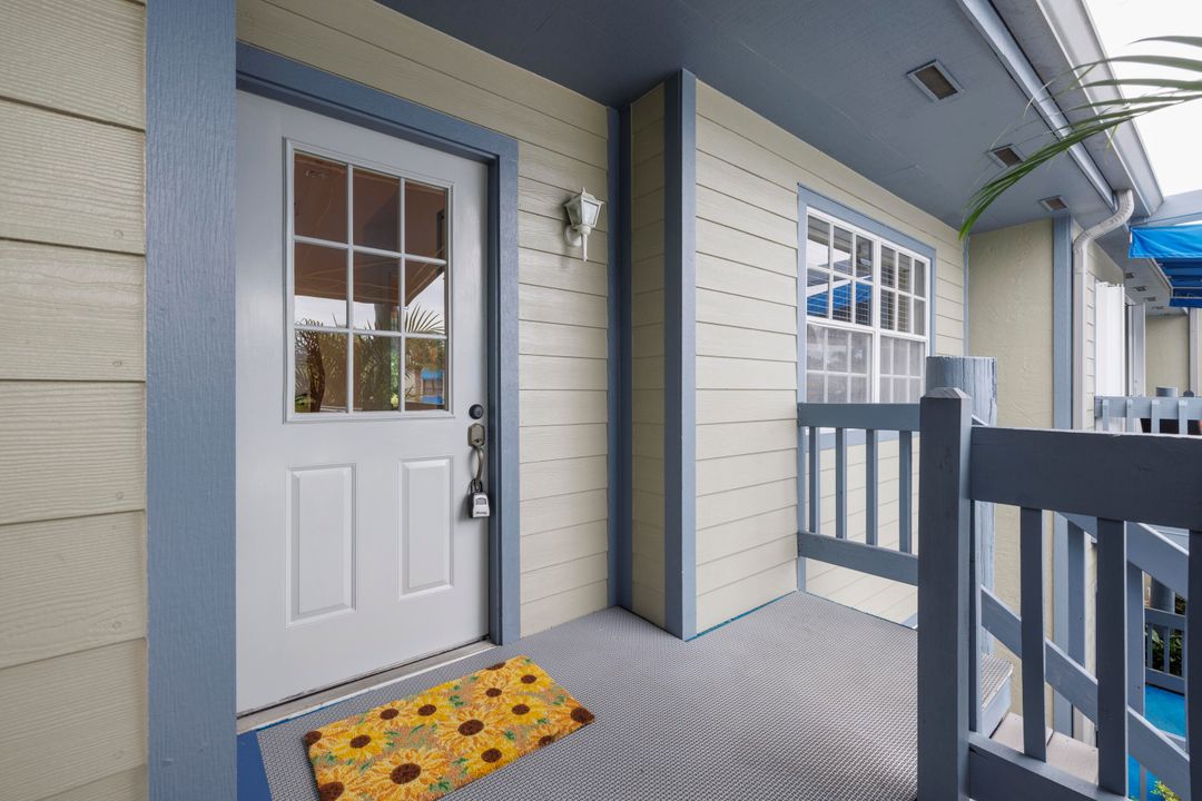 待售: $215,000 (2 贝兹, 1 浴室, 826 平方英尺)