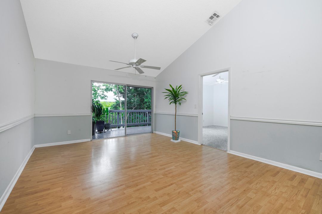 待售: $215,000 (2 贝兹, 1 浴室, 826 平方英尺)