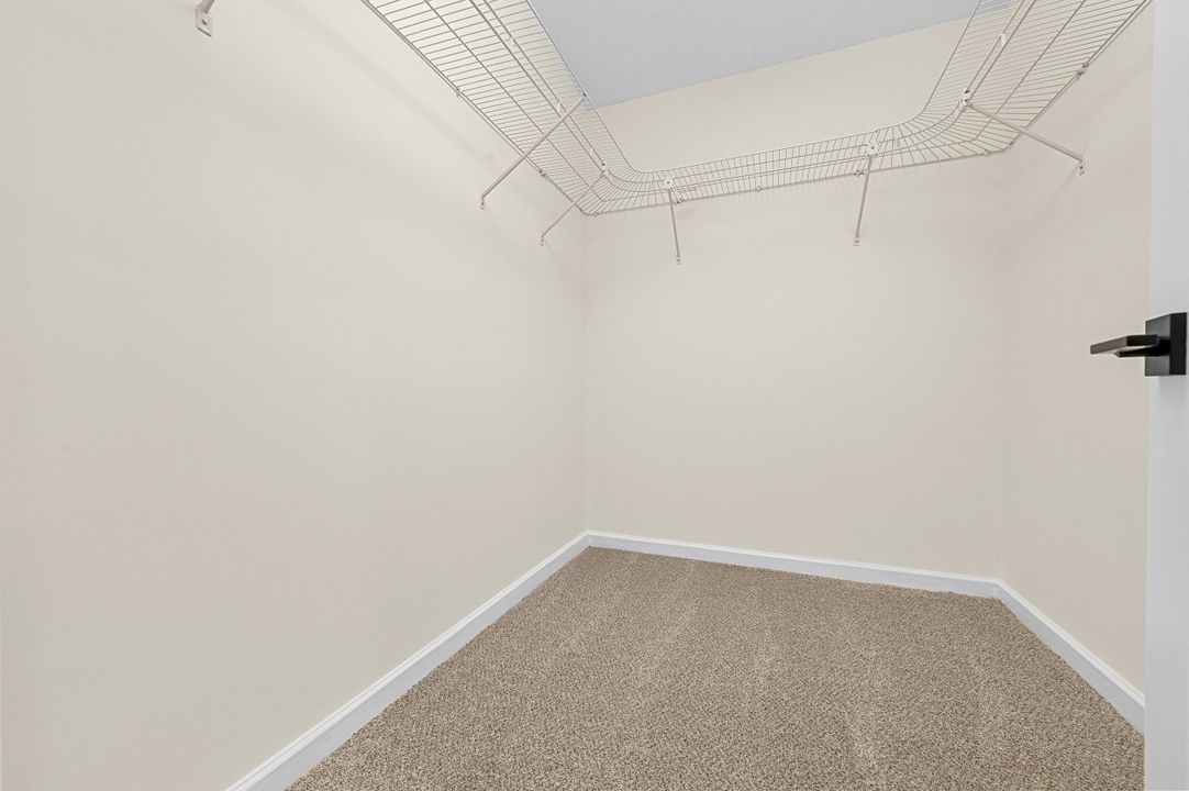 En Venta: $665,000 (3 camas, 3 baños, 1991 Pies cuadrados)