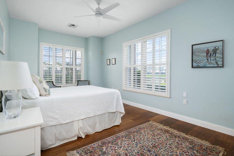 For Sale: $949,000 (2 beds, 2 baths, 2168 Square Feet)