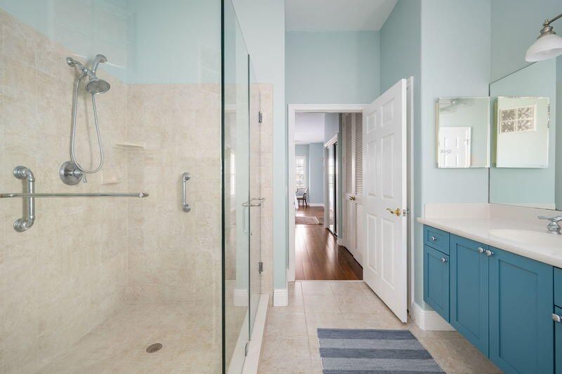 For Sale: $949,000 (2 beds, 2 baths, 2168 Square Feet)