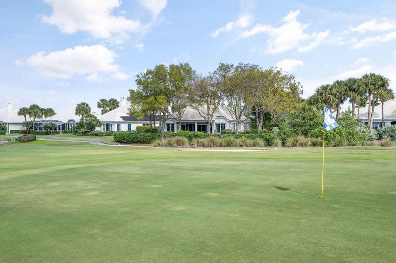 For Sale: $949,000 (2 beds, 2 baths, 2168 Square Feet)