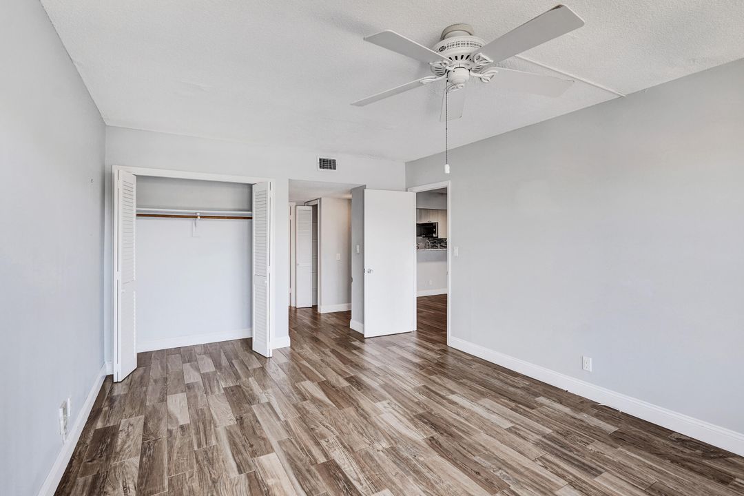 For Sale: $315,000 (1 beds, 1 baths, 900 Square Feet)