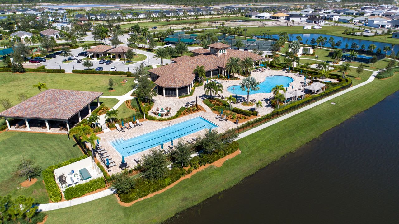 For Rent: $3,800 (4 beds, 3 baths, 2503 Square Feet)