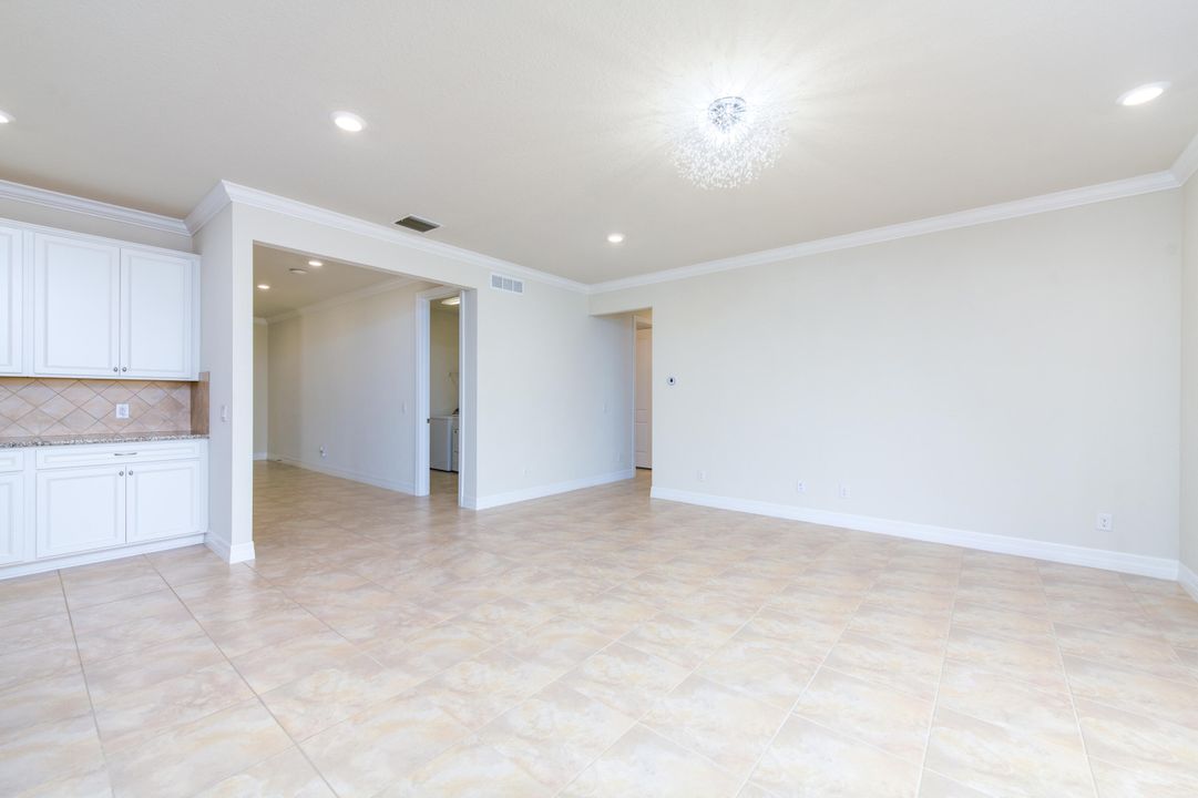 For Rent: $3,800 (4 beds, 3 baths, 2503 Square Feet)