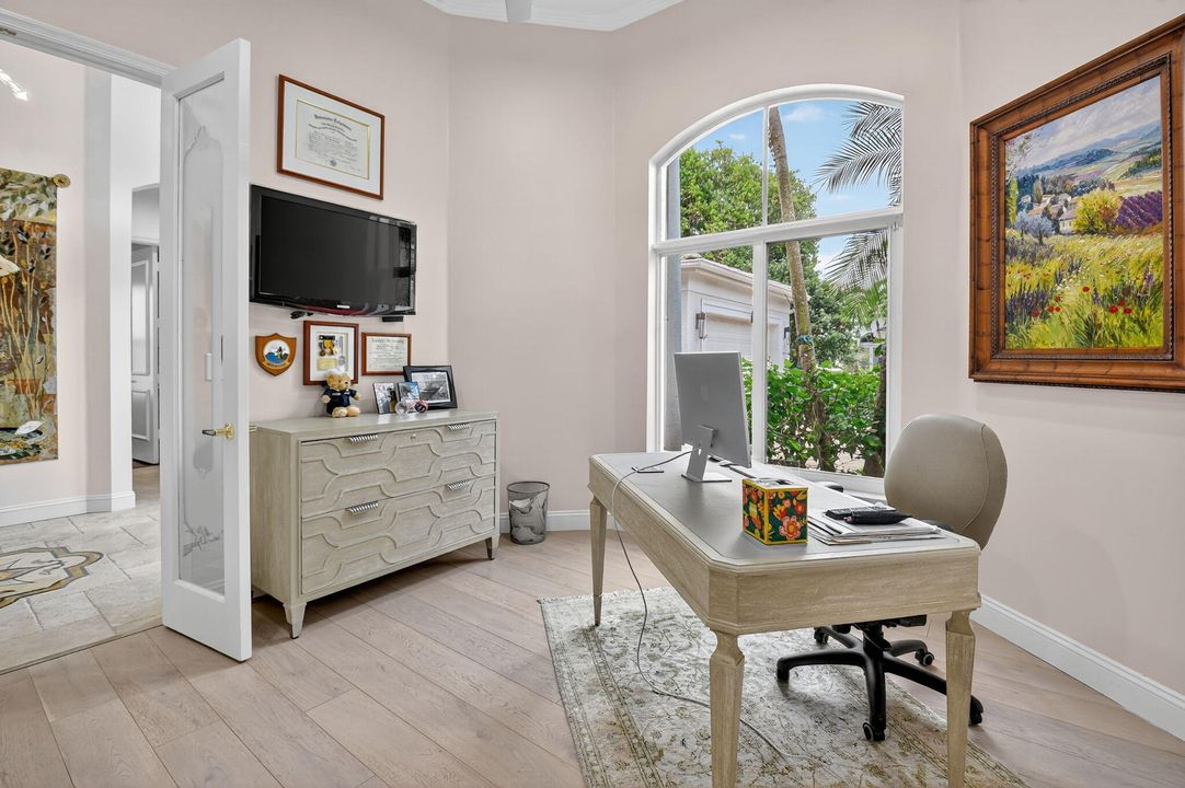 合同活跃: $2,199,000 (3 贝兹, 3 浴室, 2918 平方英尺)