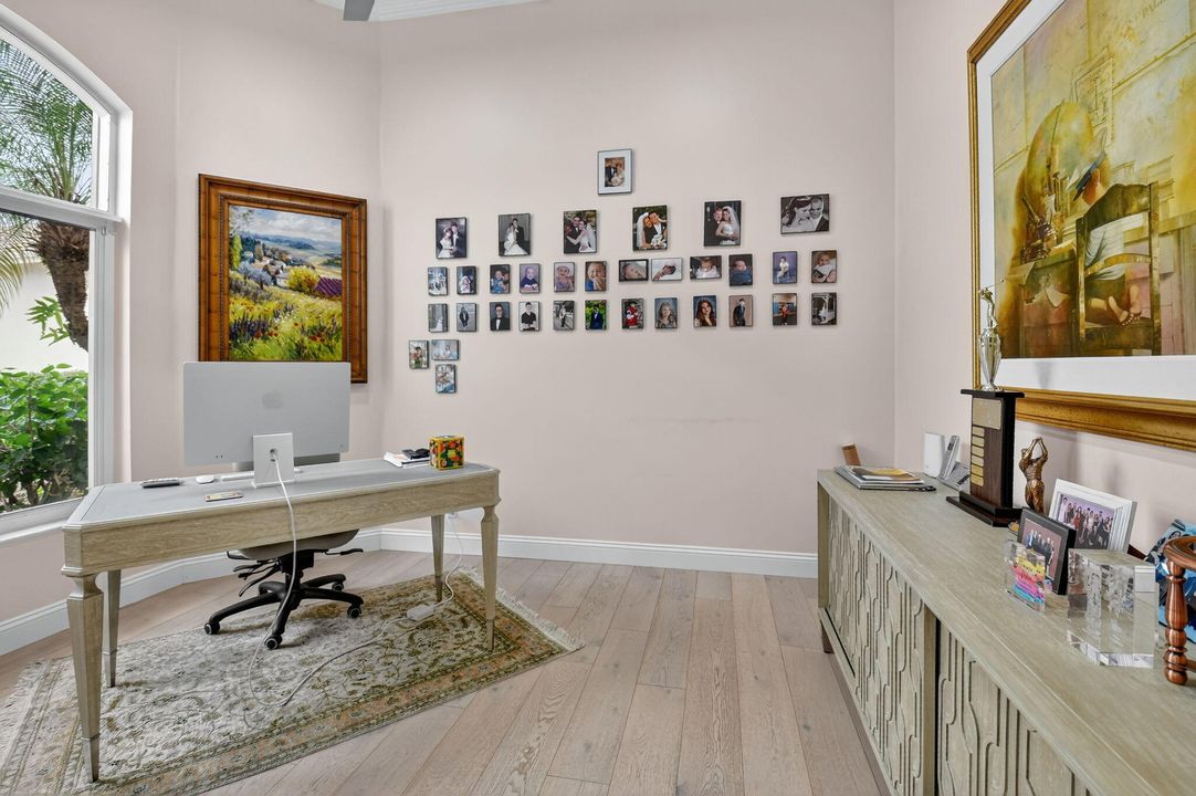 合同活跃: $2,199,000 (3 贝兹, 3 浴室, 2918 平方英尺)