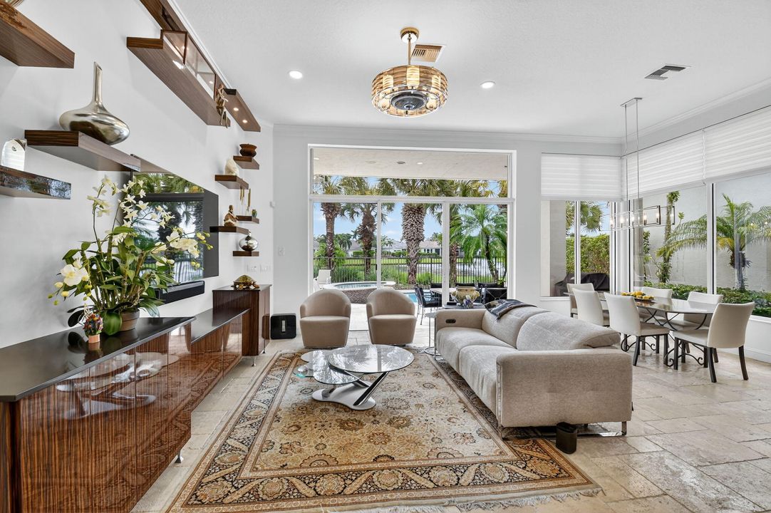 合同活跃: $2,199,000 (3 贝兹, 3 浴室, 2918 平方英尺)