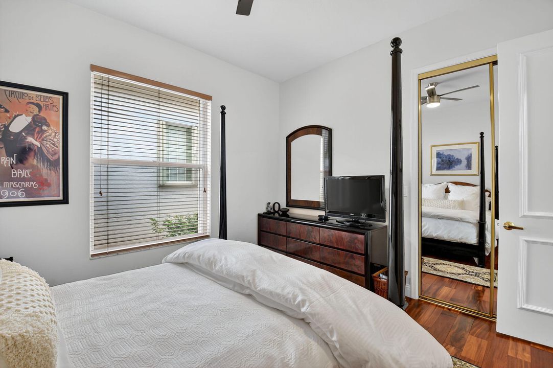 合同活跃: $2,199,000 (3 贝兹, 3 浴室, 2918 平方英尺)