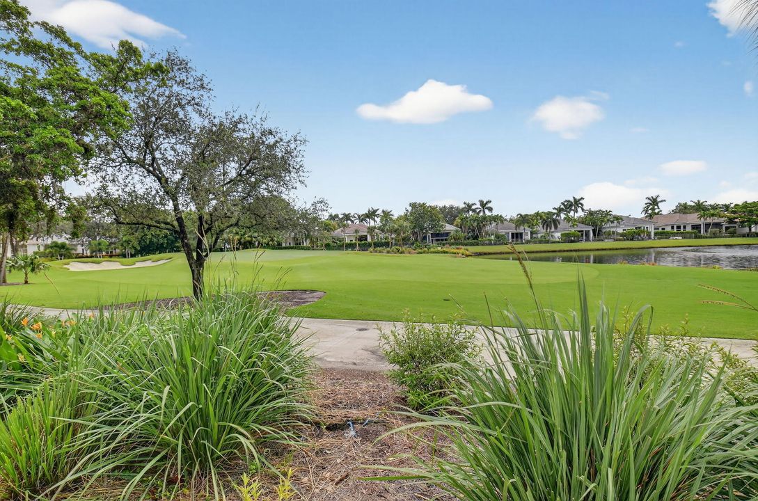 合同活跃: $2,199,000 (3 贝兹, 3 浴室, 2918 平方英尺)