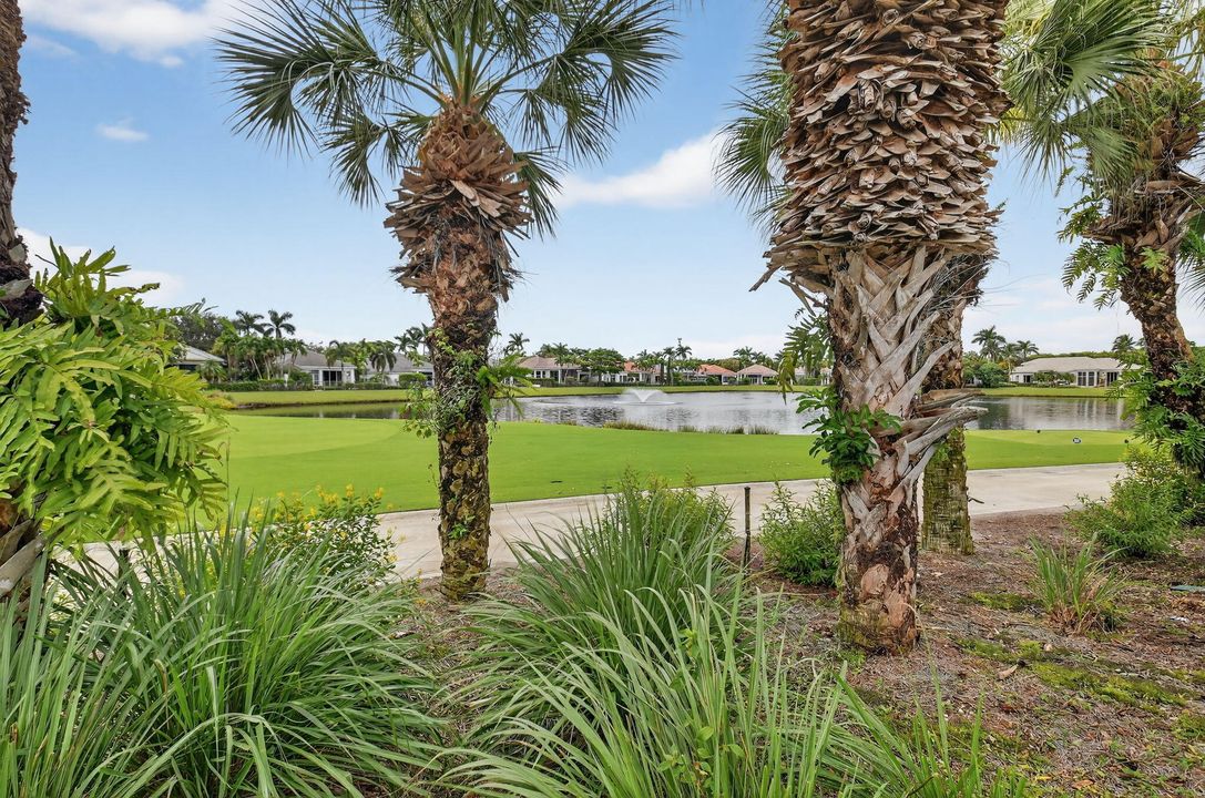 合同活跃: $2,199,000 (3 贝兹, 3 浴室, 2918 平方英尺)