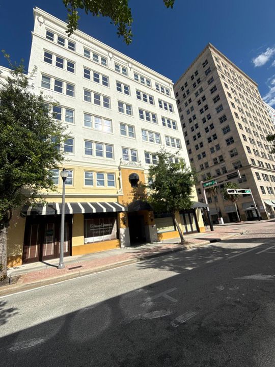 最近售出: $1,550 (0 贝兹, 0 浴室, 0 平方英尺)