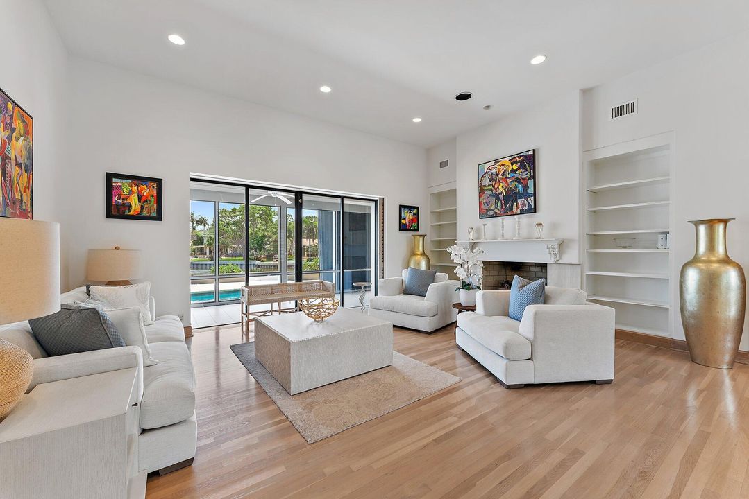 For Sale: $5,450,000 (4 beds, 5 baths, 4582 Square Feet)