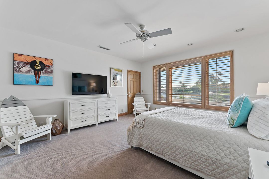 For Sale: $5,450,000 (4 beds, 5 baths, 4582 Square Feet)