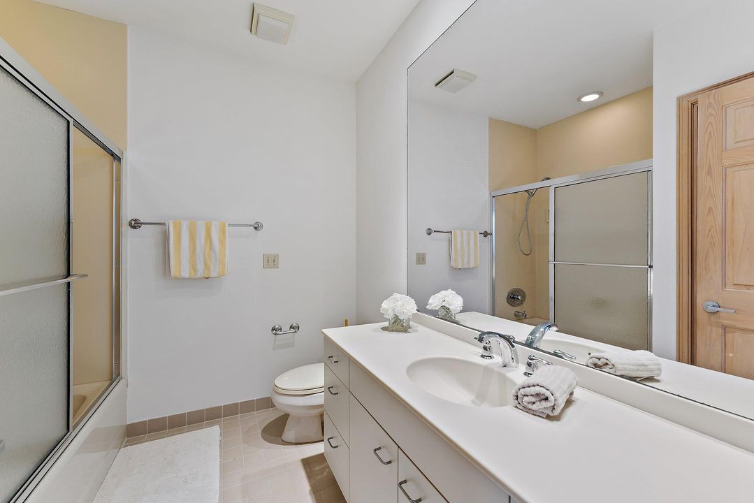 For Sale: $5,450,000 (4 beds, 5 baths, 4582 Square Feet)