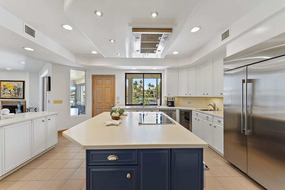 For Sale: $5,450,000 (4 beds, 5 baths, 4582 Square Feet)