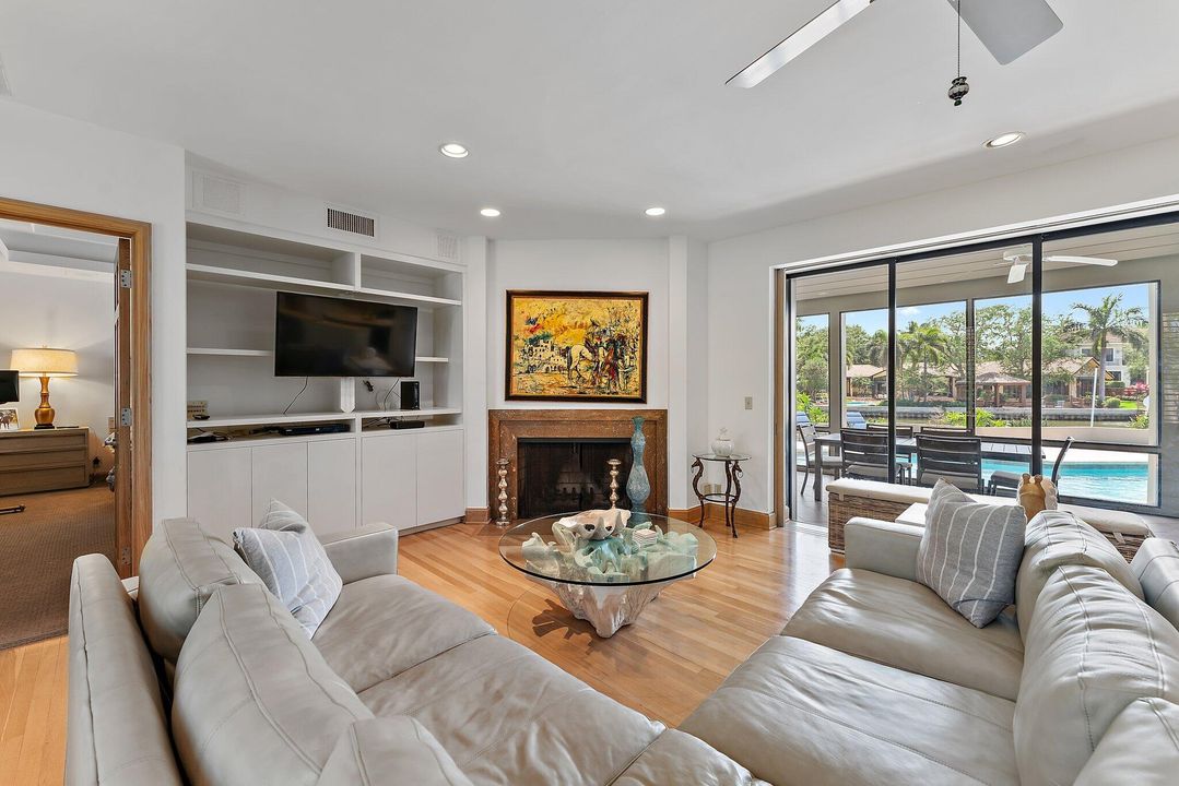 For Sale: $5,450,000 (4 beds, 5 baths, 4582 Square Feet)