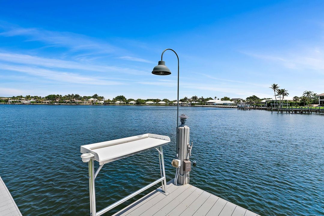 For Sale: $5,450,000 (4 beds, 5 baths, 4582 Square Feet)