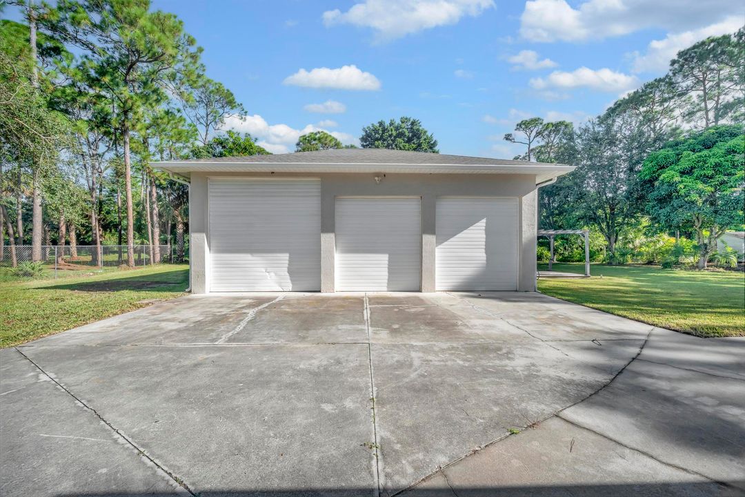 For Sale: $725,000 (3 beds, 2 baths, 1720 Square Feet)