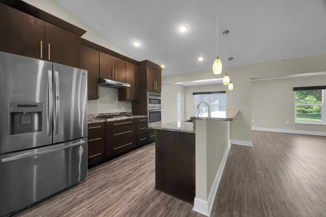 For Sale: $725,000 (3 beds, 2 baths, 1720 Square Feet)