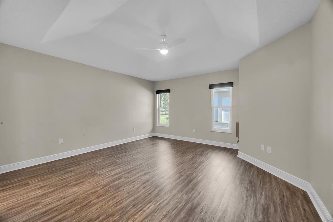 For Sale: $725,000 (3 beds, 2 baths, 1720 Square Feet)