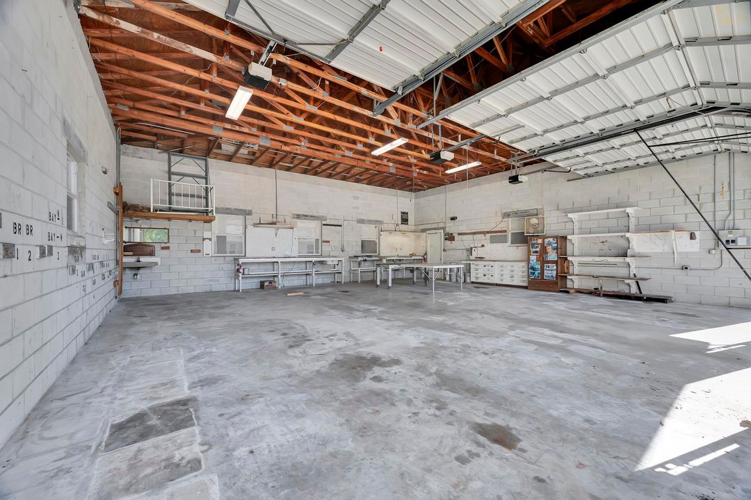 For Sale: $725,000 (3 beds, 2 baths, 1720 Square Feet)