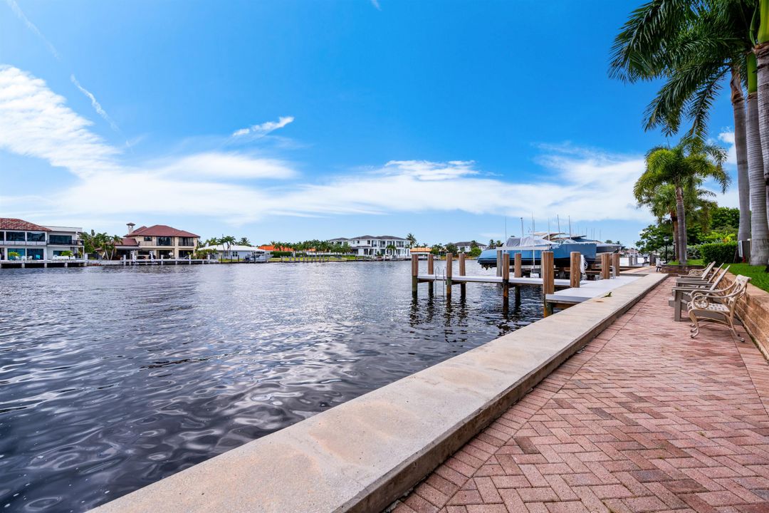 For Sale: $3,795,000 (3 beds, 2 baths, 2306 Square Feet)