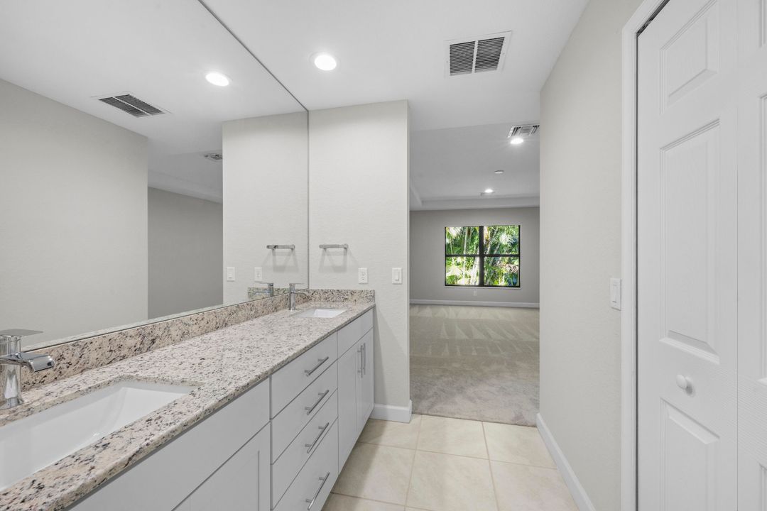 Active With Contract: $309,000 (3 beds, 2 baths, 1753 Square Feet)